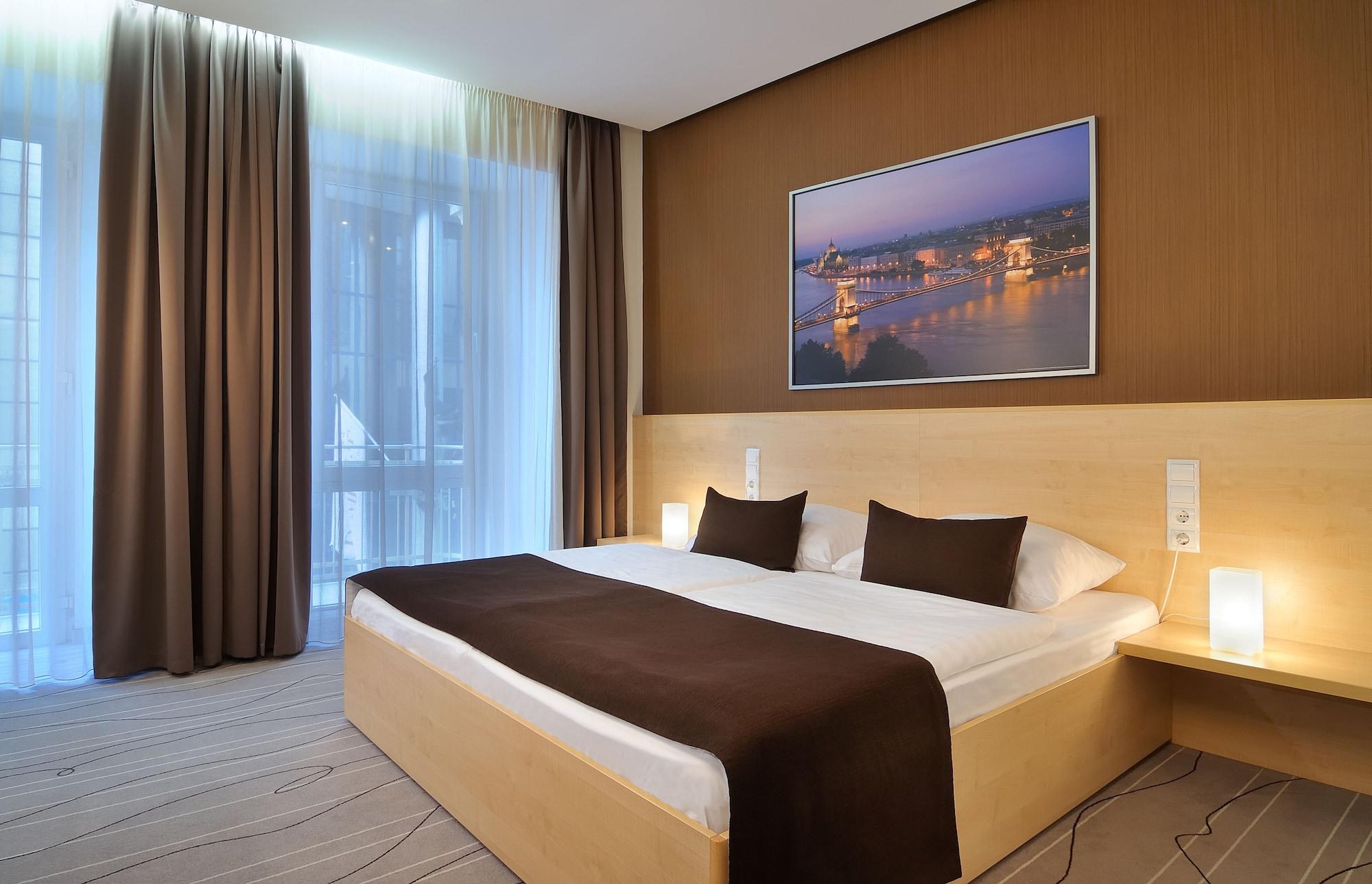 Promenade City Hotel Budapest Exterior photo