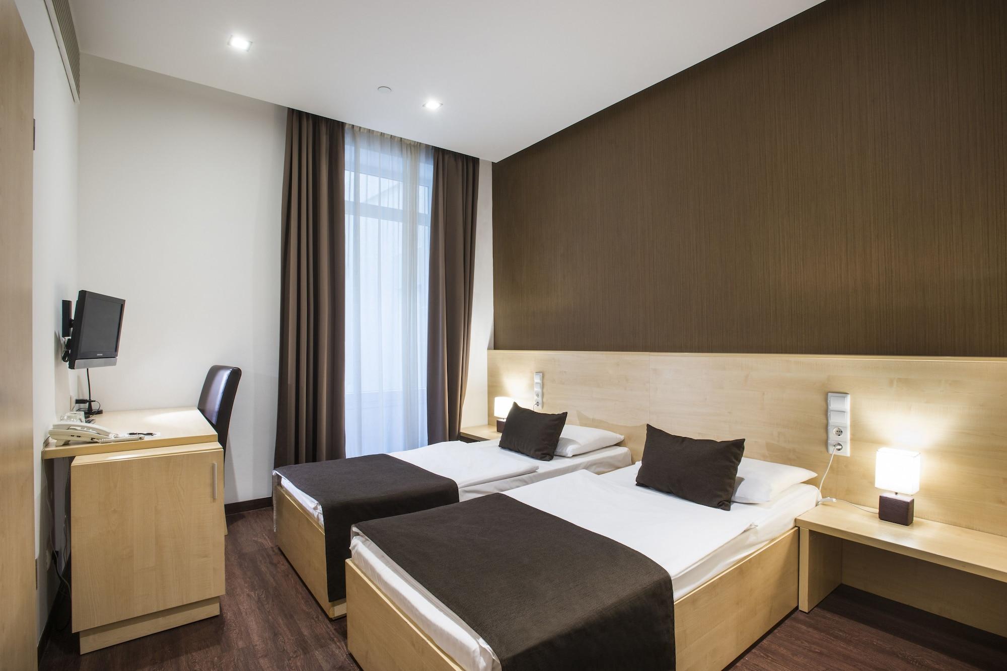 Promenade City Hotel Budapest Exterior photo