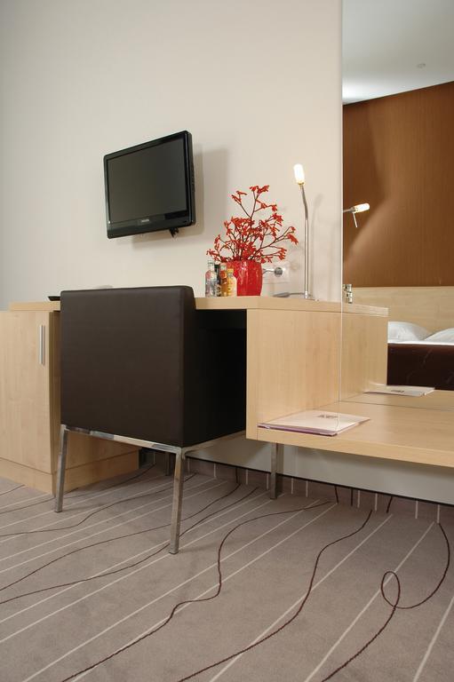 Promenade City Hotel Budapest Room photo
